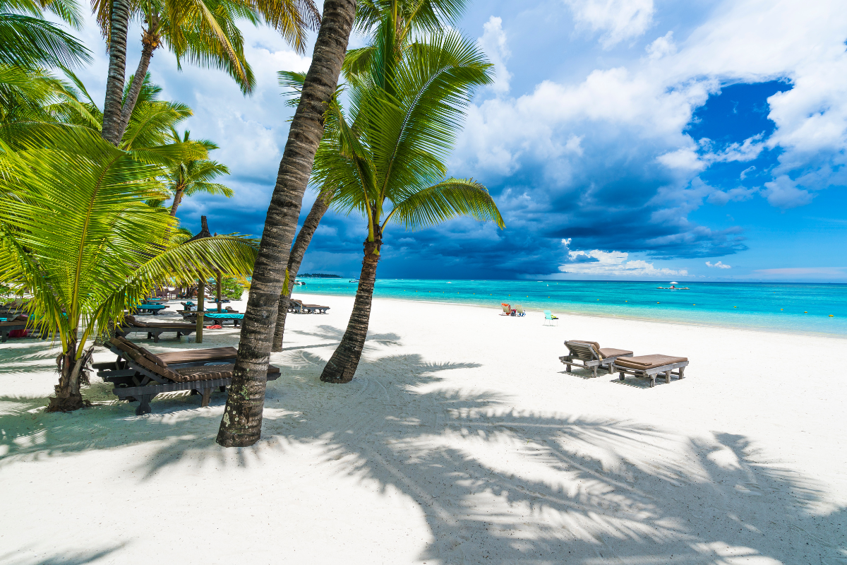Turquoise lagoon and tropical coastline in Mauritius